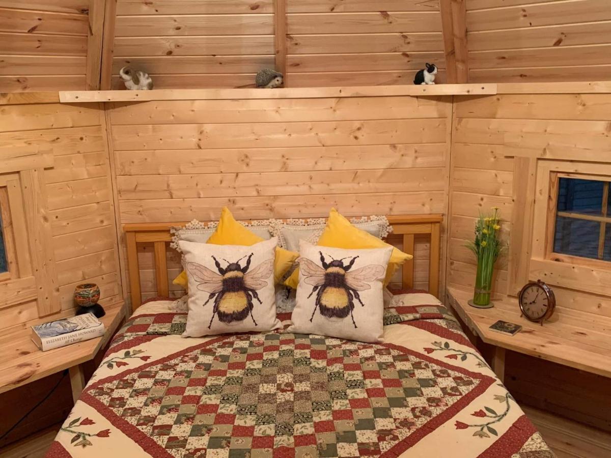 Starry Meadow & Rescued Animal Experiences Villa Great Yarmouth Exterior photo